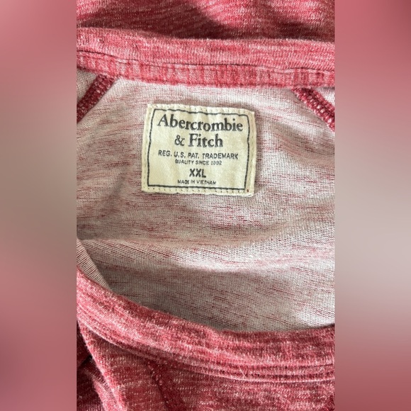 Abercrombie & Fitch Men's Size 2XL Long Sleeve T-Shirt Crew Neck Logo Red - Picture 5 of 7